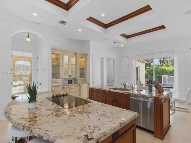 Дом в аренду по адресу 1223 Jackson St - фото 5875181