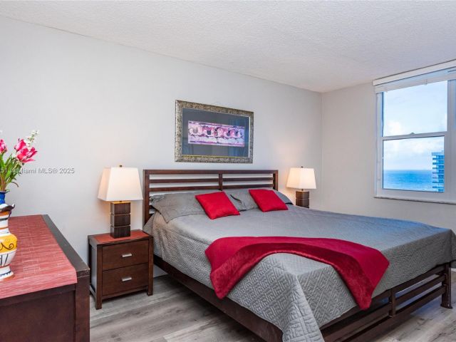 Продажа квартиры #1617 - фото 5920781