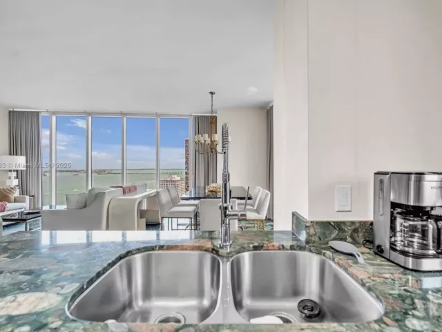 Продажа квартиры #2508 - фото 5915090