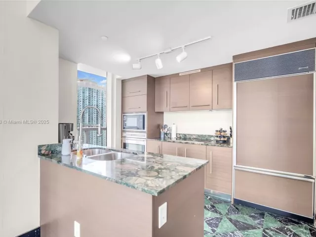 Продажа квартиры #2508 - фото 5915091