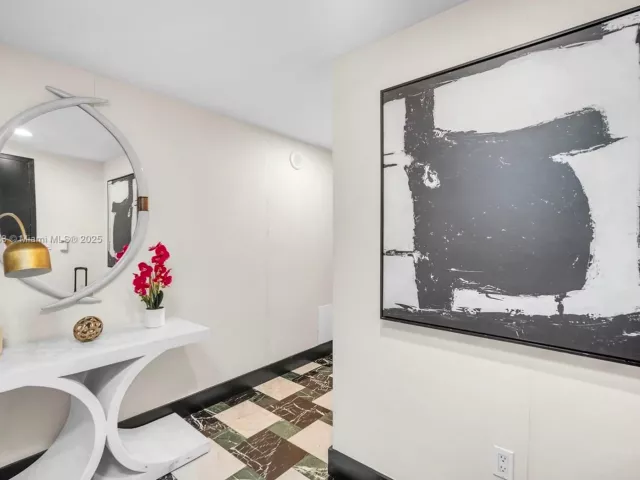 Продажа квартиры #2508 - фото 5915078