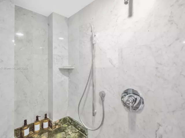 Продажа квартиры #2508 - фото 5915081