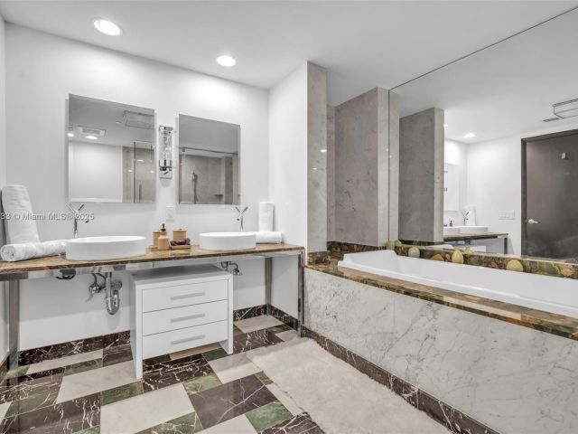 Продажа квартиры #2508 - фото 5915077