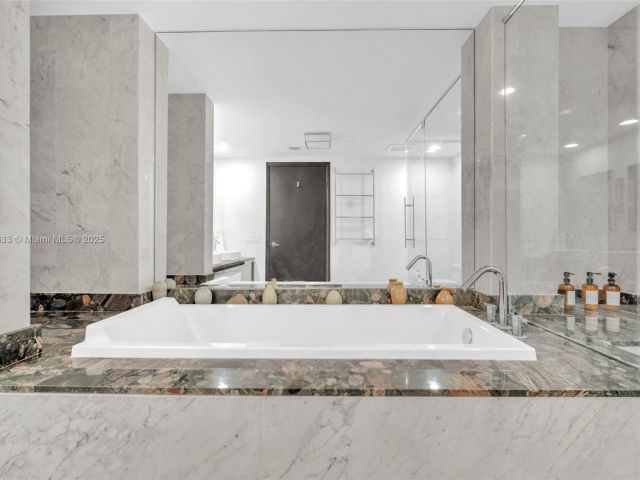 Продажа квартиры #2508 - фото 5915079