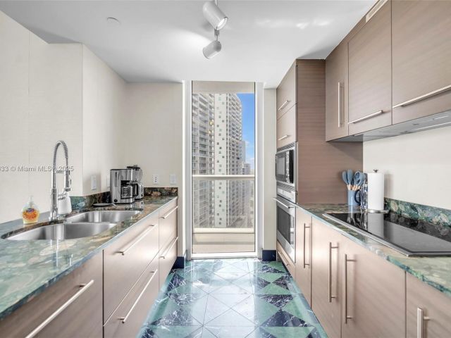 Продажа квартиры #2508 - фото 5915089