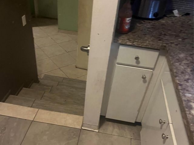 Продажа дома по адресу 640 NW 16th St - фото 5936387