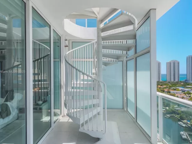 Продажа квартиры # - фото 5873873