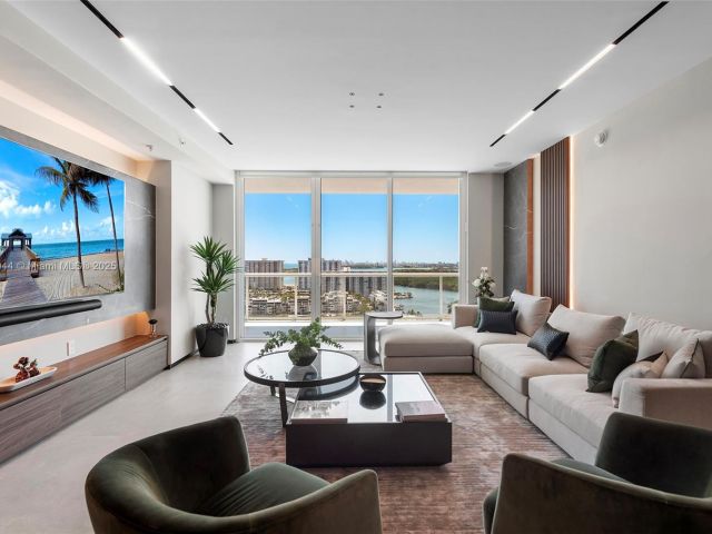 Продажа квартиры # - фото 5873870