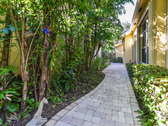 Дом в аренду по адресу 6606 NW 23rd Terrace - фото 5943023