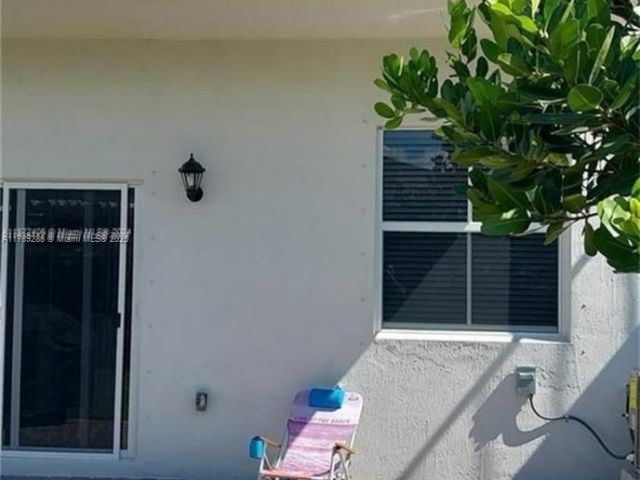 Продажа дома по адресу 1790 SE 7th Ter - фото 5869227