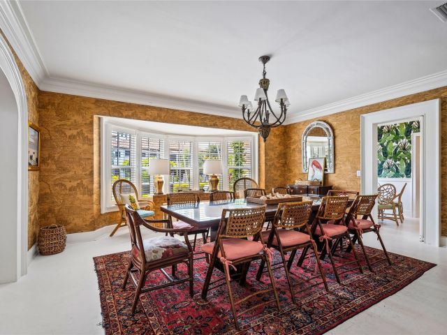 Продажа дома по адресу 525 Coral Way - фото 5934858