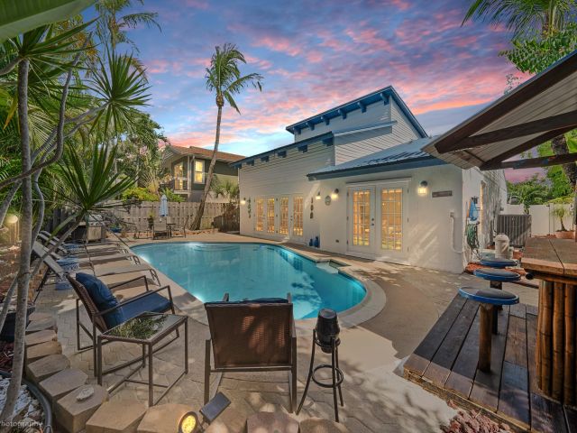 Дом в аренду по адресу 2533 Bessie Street - фото 5878950