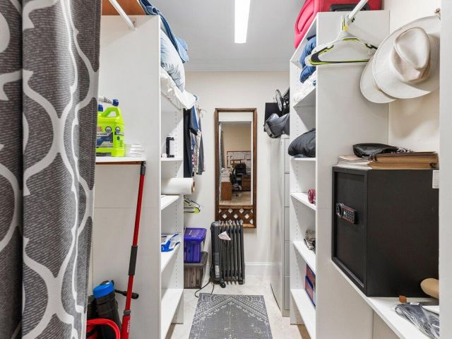 Продажа дома по адресу 1650 NE 3rd Avenue - фото 5878972