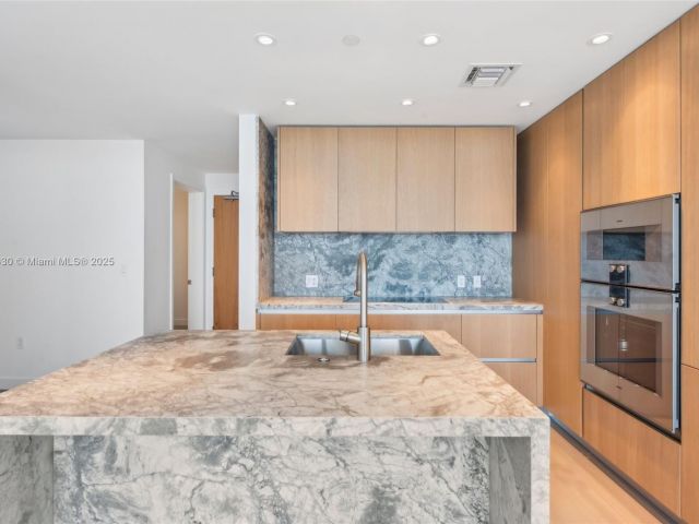 Продажа квартиры #3004 - фото 6031252