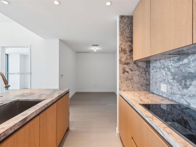 Продажа квартиры #3004 - фото 6031253