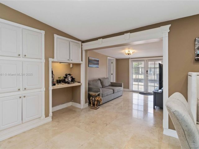 Продажа дома по адресу 2543 Marathon Ln - фото 5891629