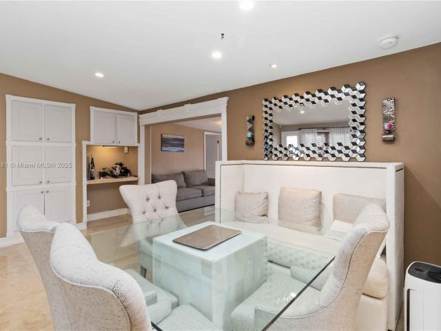 Продажа дома по адресу 2543 Marathon Ln - фото 5891630