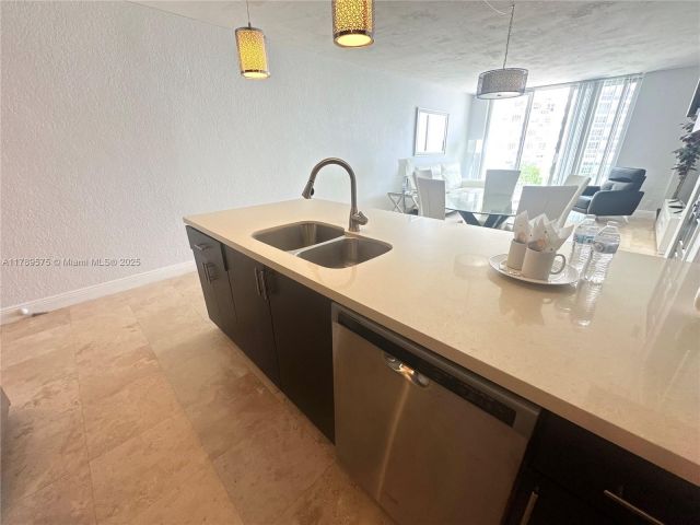 Продажа квартиры #5Y - фото 5921318