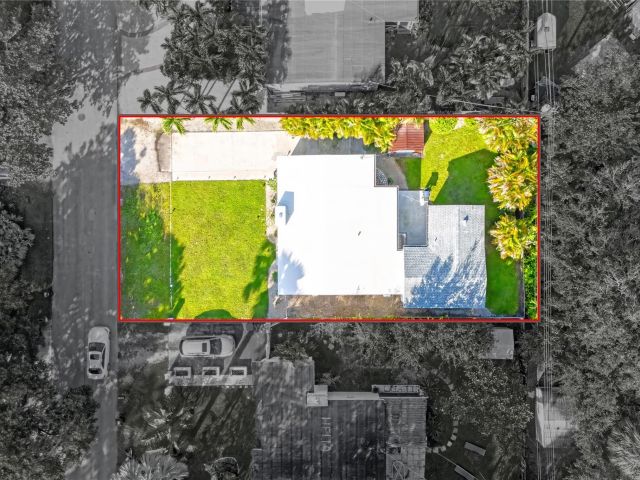 Продажа дома по адресу 1717 SW 14th St - фото 5893169