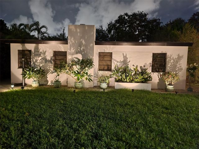 Продажа дома по адресу 1717 SW 14th St - фото 5893170