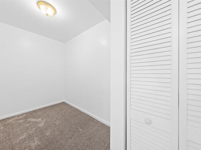 Продажа дома по адресу 1717 SW 14th St - фото 5893177