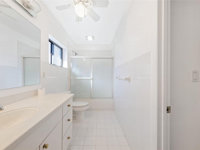 Продажа дома по адресу 1717 SW 14th St - фото 5893180