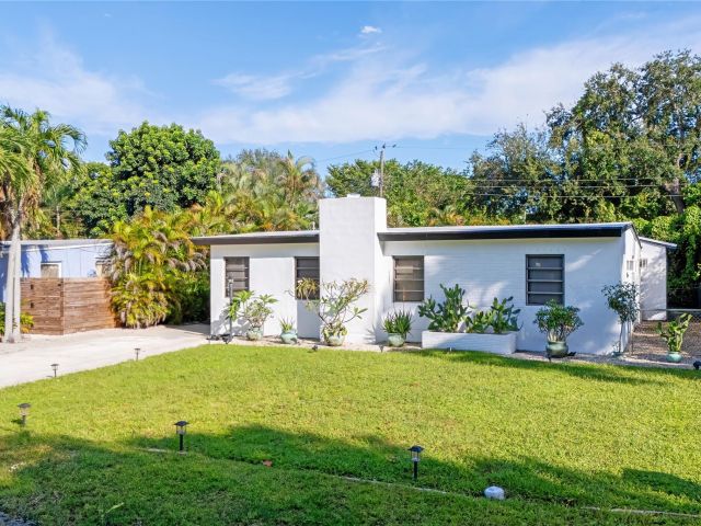 Продажа дома по адресу 1717 SW 14th St - фото 5893187