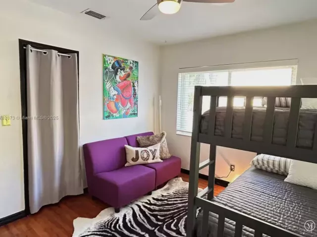 Дом в аренду по адресу 660 NE 121st St 660 - фото 5894130