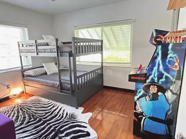 Дом в аренду по адресу 660 NE 121st St 660 - фото 5894131