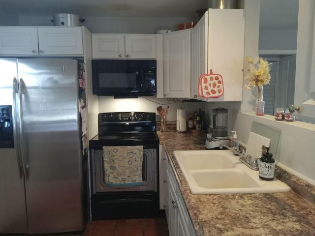 Продажа дома по адресу 348 SW 4th Avenue - фото 6392088