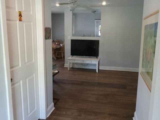 Продажа дома по адресу 348 SW 4th Avenue - фото 6392092