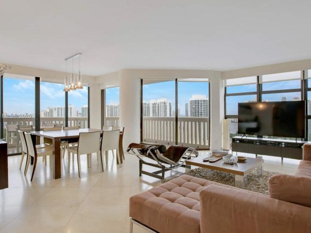 Квартира в аренду номер2409 - фото 5923023