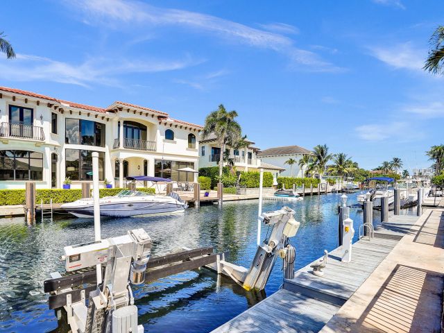 Дом в аренду по адресу 785 NE 71st Street - фото 5977756