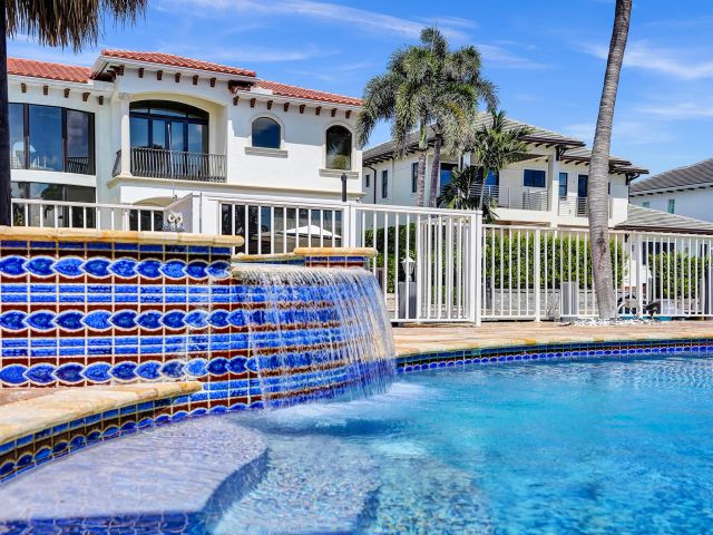 Дом в аренду по адресу 785 NE 71st Street - фото 5977758