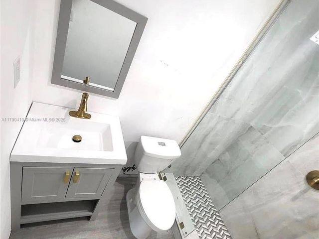 Продажа дома по адресу 1945 NW 51 st Ter - фото 6103893