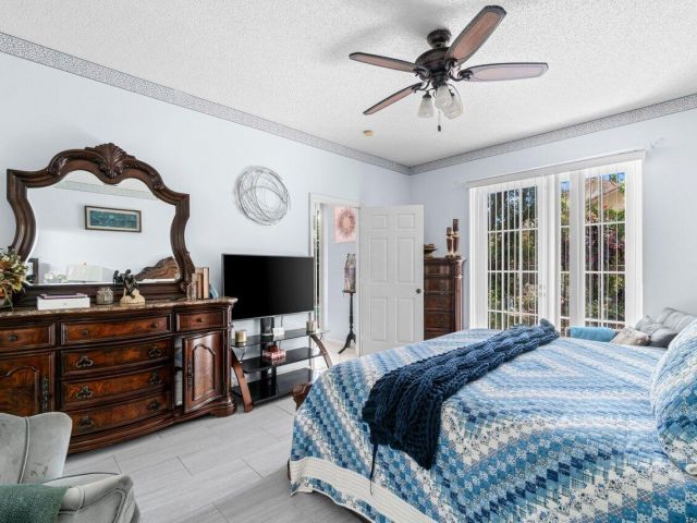 Продажа дома по адресу 1405 Fairway Circle - фото 6230982