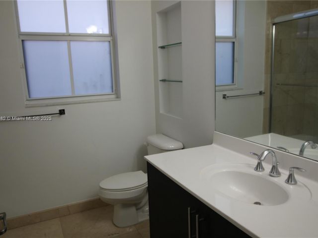 Продажа дома по адресу 10564 NW 70th Ln - фото 5859775