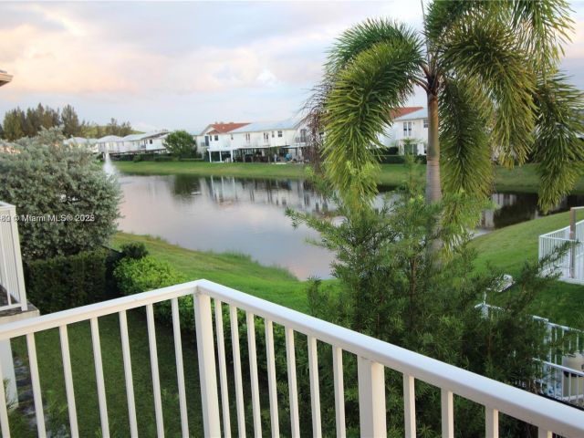 Продажа дома по адресу 10564 NW 70th Ln - фото 5859777