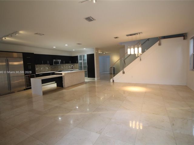 Продажа дома по адресу 10564 NW 70th Ln - фото 5859787