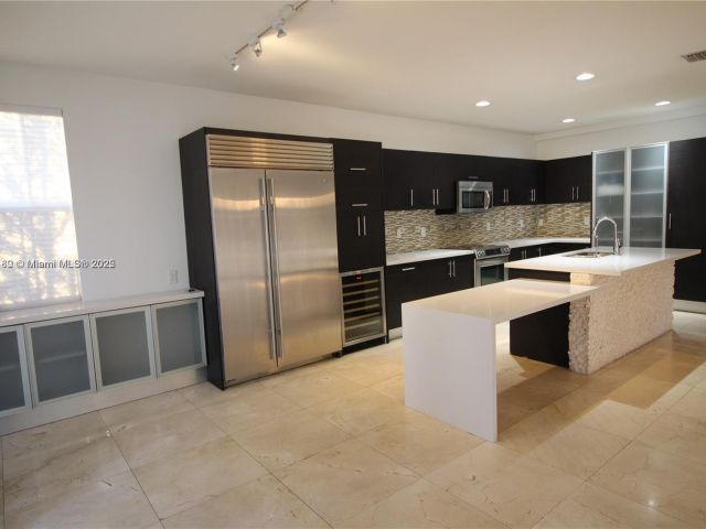 Продажа дома по адресу 10564 NW 70th Ln - фото 5859788