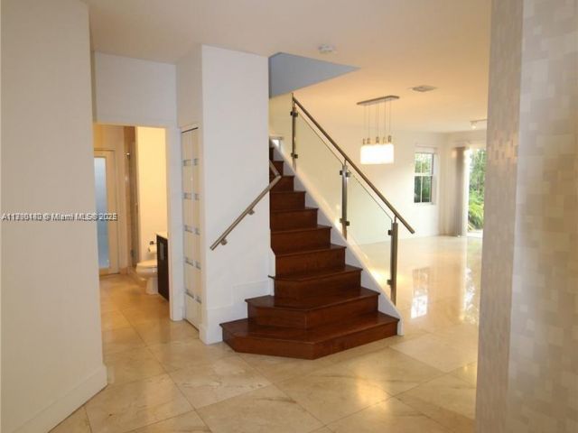 Продажа дома по адресу 10564 NW 70th Ln - фото 5859790