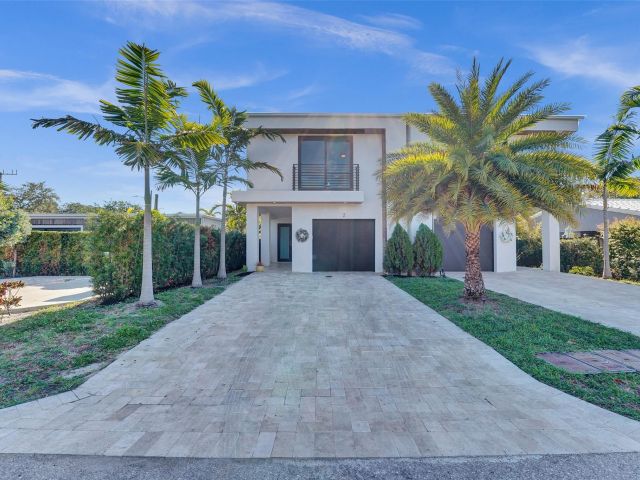 Продажа дома по адресу 1238 NE 17th Ave 2 - фото 6024872