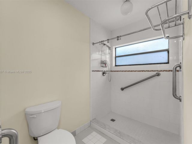 Продажа дома по адресу 9130 SW 101st Ave - фото 6006443