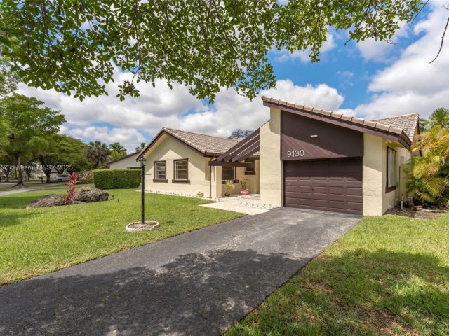 Продажа дома по адресу 9130 SW 101st Ave - фото 6006460