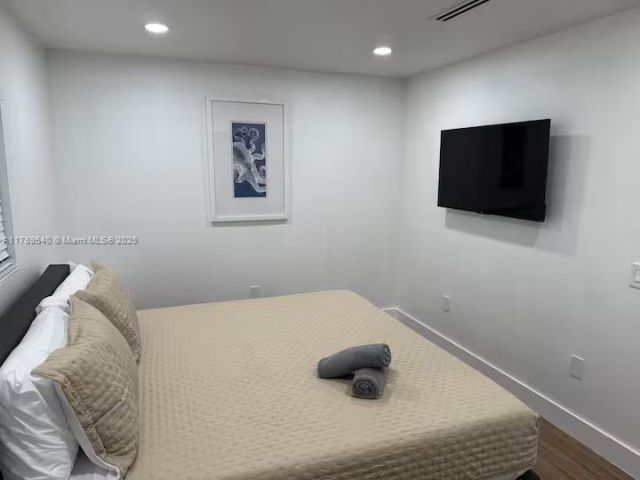 Дом в аренду по адресу 2918 SW 2nd St 2918 - фото 5974761