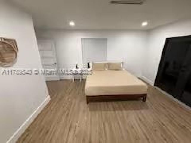 Дом в аренду по адресу 2918 SW 2nd St 2918 - фото 5974764