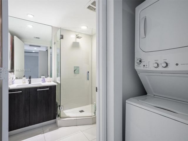 Продажа квартиры #1205 - фото 5930053