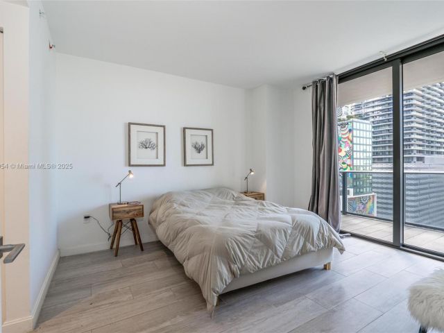 Продажа квартиры #1205 - фото 5930060