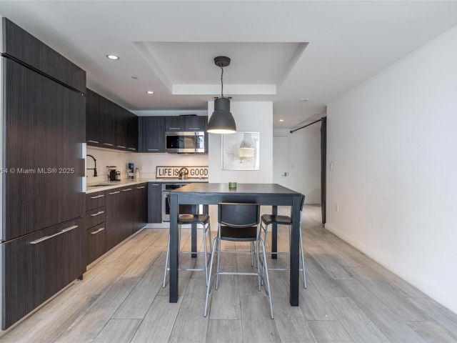 Продажа квартиры #1205 - фото 5930063