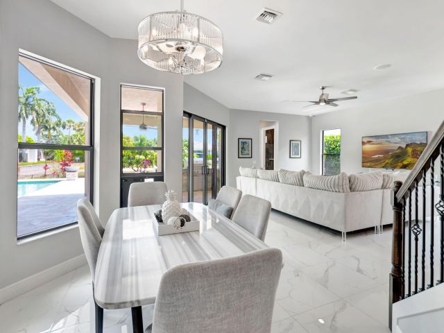 Продажа дома по адресу 7015 NW 27th Avenue - фото 5942284